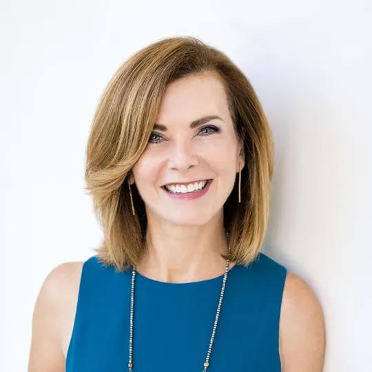 Stephanie Sills, Agent in  - Compass