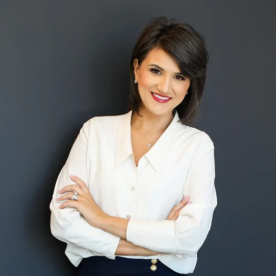 Mackenzie Laine, Agent in  - Compass