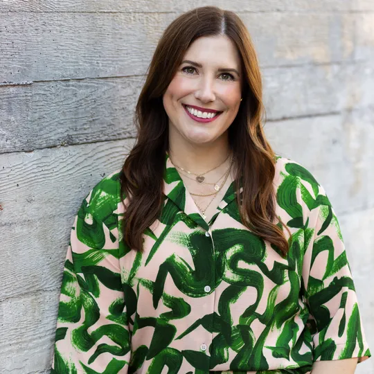 Lauren Essl, Agent in  - Compass