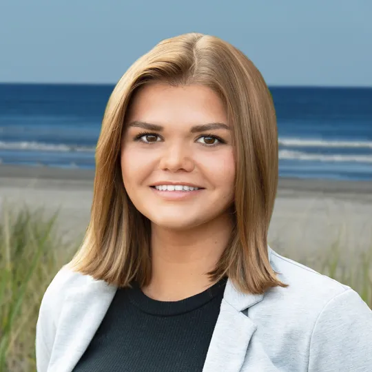 Julia O'Connell, Agent in  - Compass