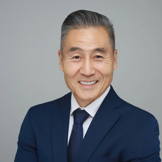 Edward Hong, Agent in  - Compass