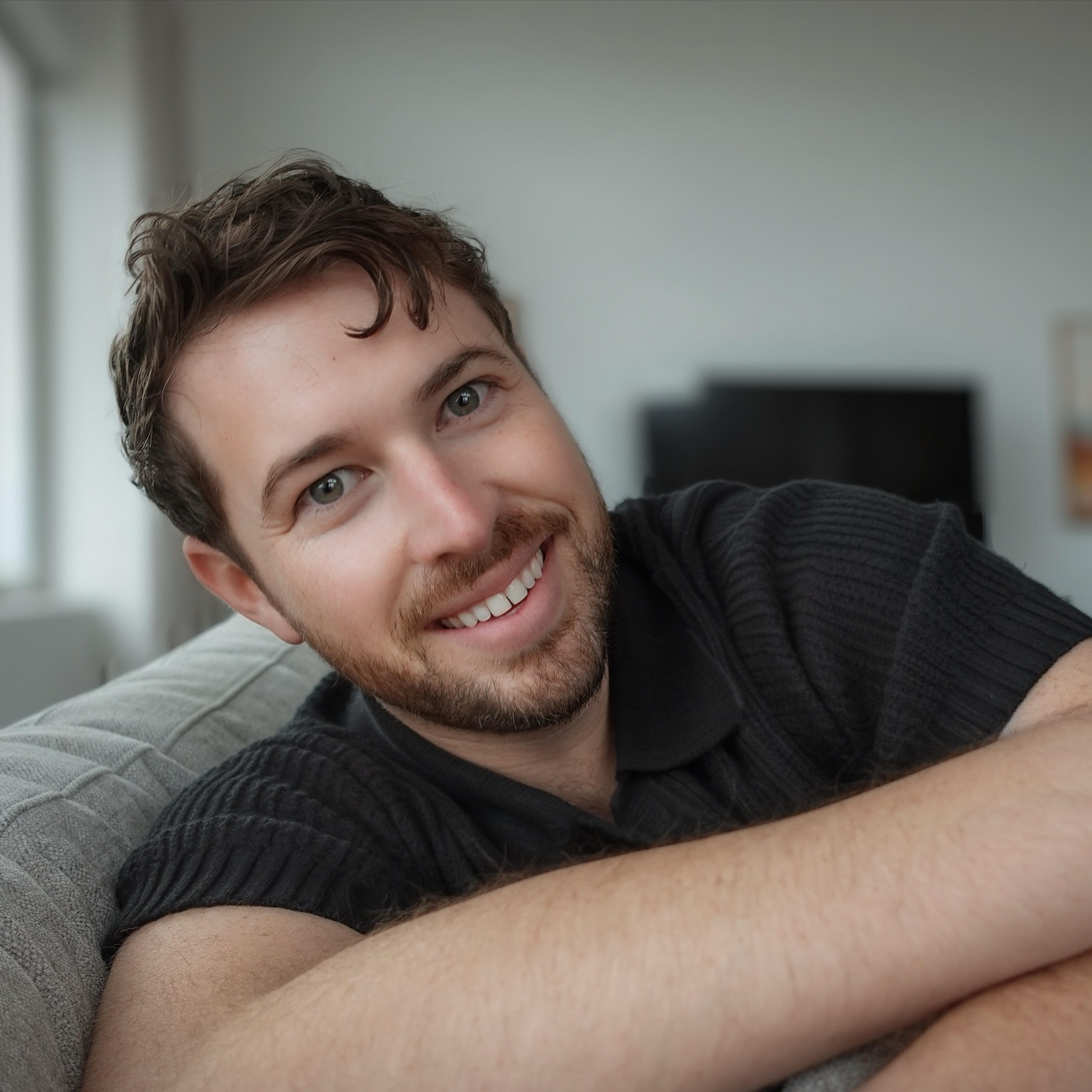 Headshot of Scott Larrow