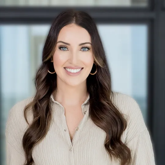 Marissa Holmes, Agent in  - Compass