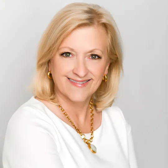 Shari Ellis, Agent in  - Compass