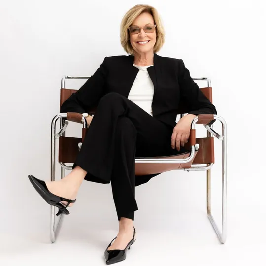 Candace Stadelmann, Agent in  - Compass