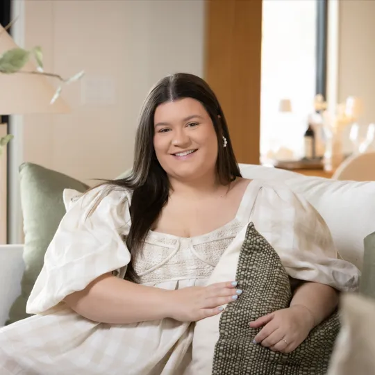 Kelsey Hawes, Agent in  - Compass