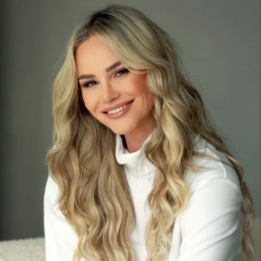 Meghan King, Agent in  - Compass