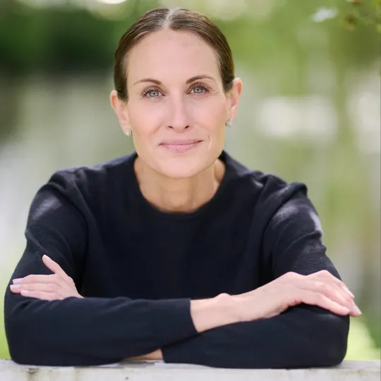 Christine Saxe, Agent in  - Compass