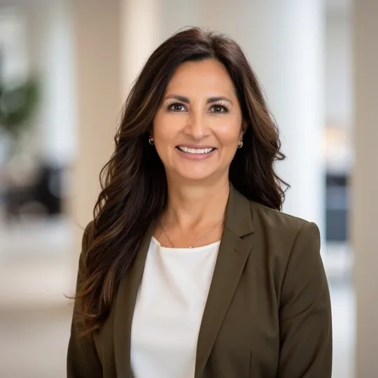 Lidia Suarez, Agent in  - Compass