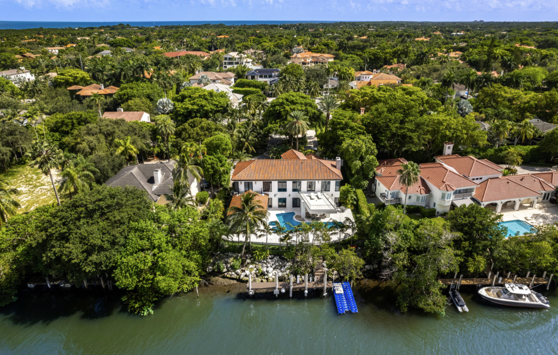 Turn Key Waterfront Home with Dockage for 100' + Yacht | 284 Las Brisas Court