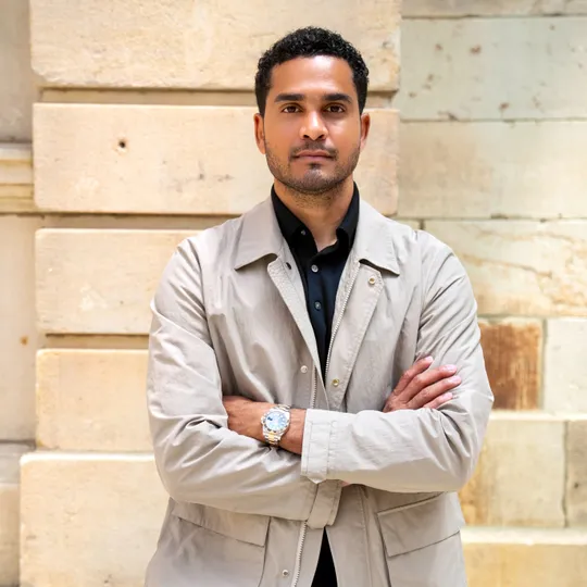 Scott Savory, Agent in  - Compass