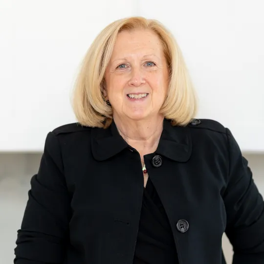 Patty Koczera, Agent in  - Compass