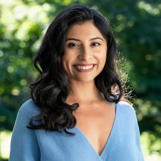 Claudia Valenzuela, Agent in  - Compass