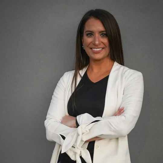 Kate Madia, Agent in  - Compass