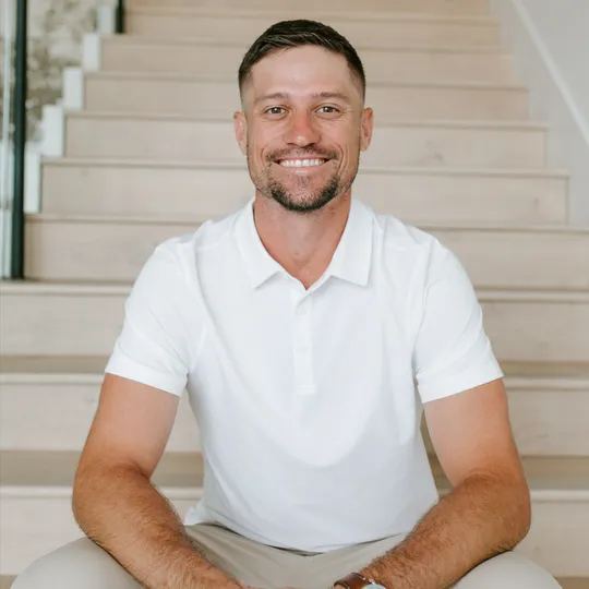 Logan Verrett, Agent in  - Compass