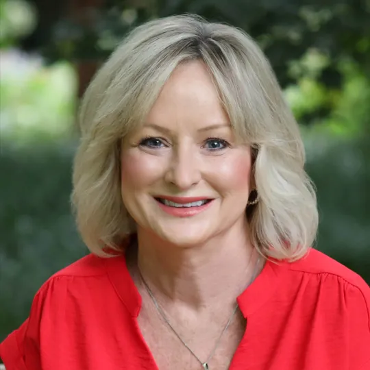 Katie Martin, Agent in  - Compass