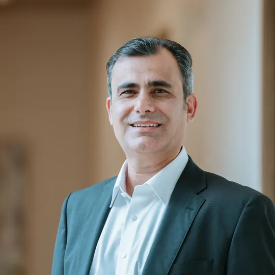 Fahri Olgun, Agent in  - Compass