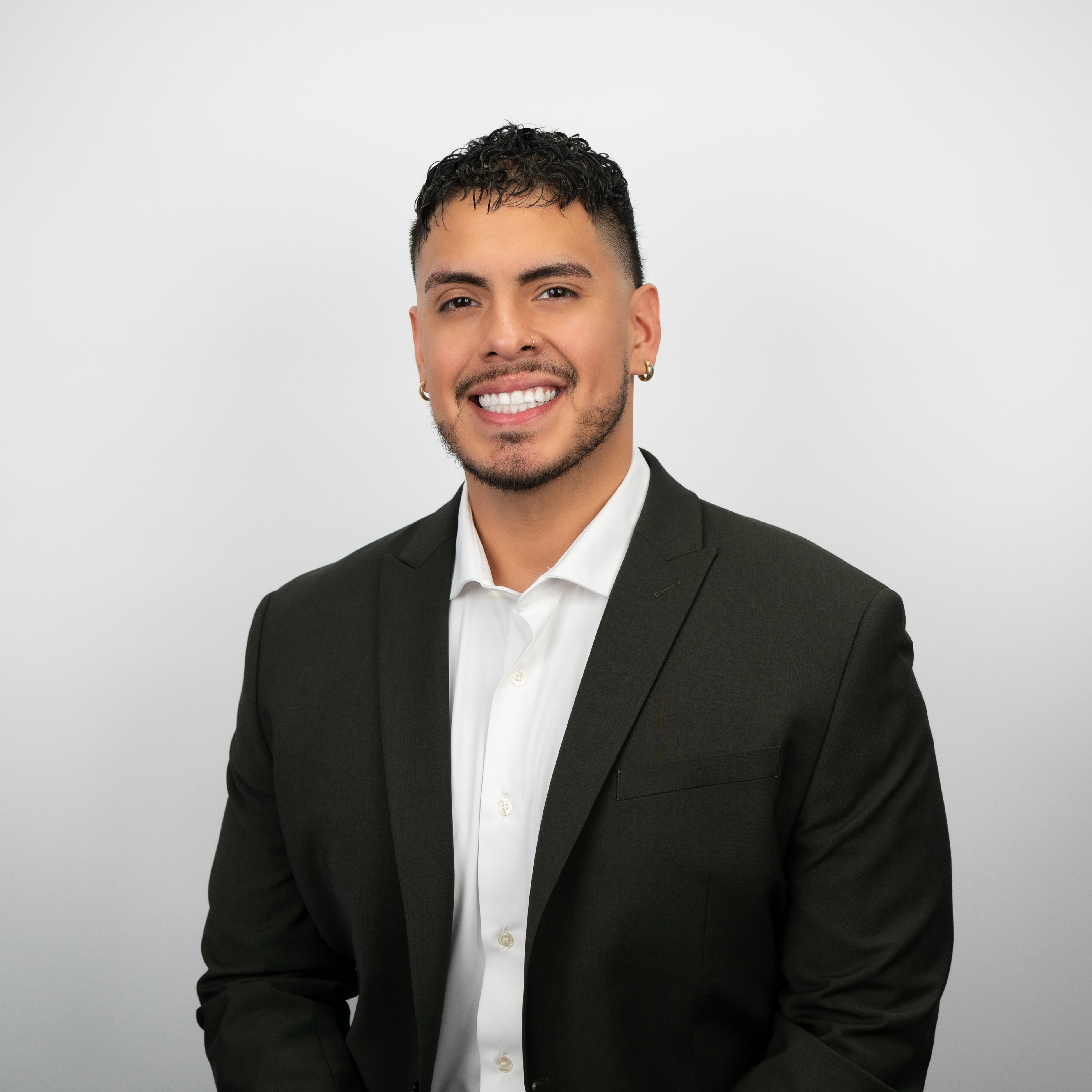 Headshot of Marco Hernandez
