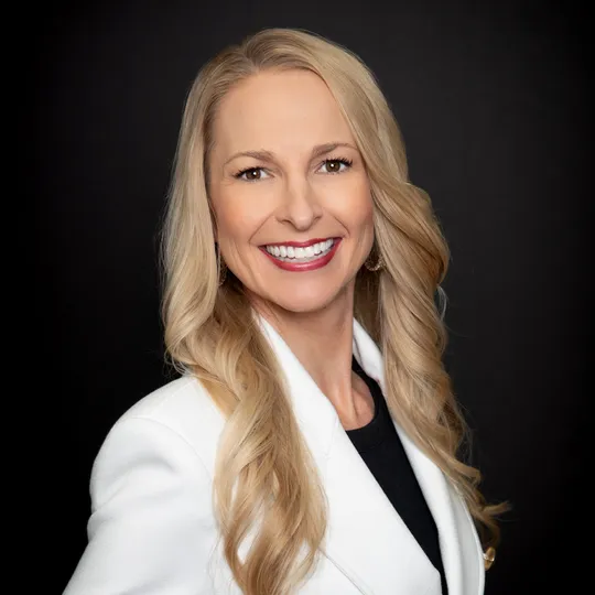 Marilyn Myers, Agent in  - Compass