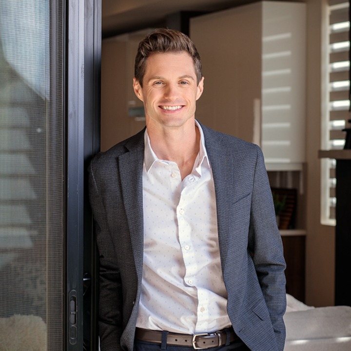 Headshot of Sam Neumann