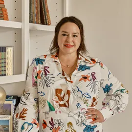 Amy Dupont, Agent in  - Compass