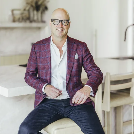 Jeff Mitchell, Agent in  - Compass