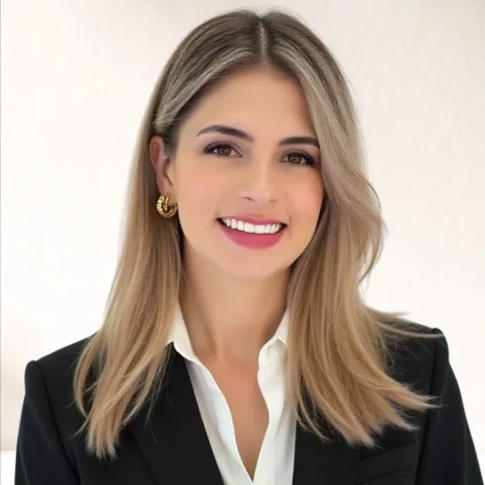 Gabby Hulya, Agent in  - Compass