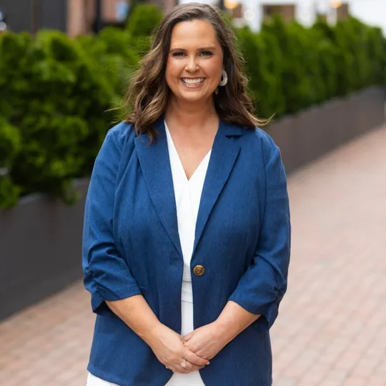 Rachel Morrison, Agent in  - Compass