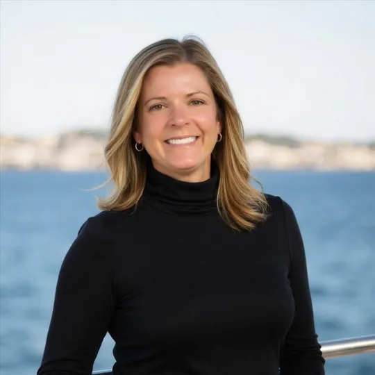 Christie Dille, Agent in  - Compass