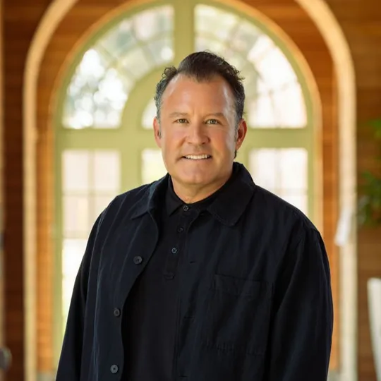 Sonny Nevarez, Agent in  - Compass