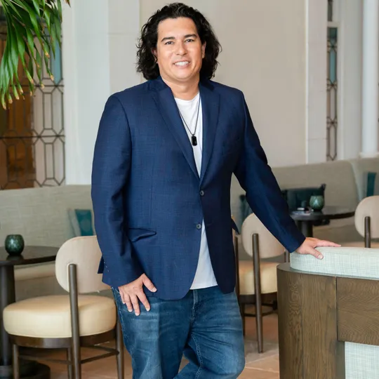 Aaron Buchbinder, Agent in  - Compass