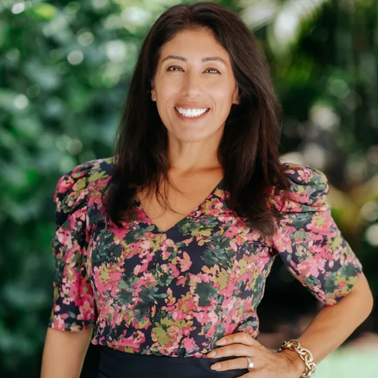 Ana Hewitt, Agent in  - Compass