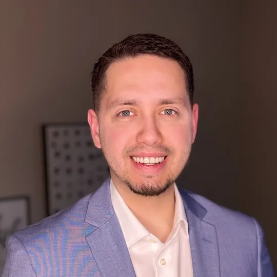 Devin Keyes, Agent in  - Compass