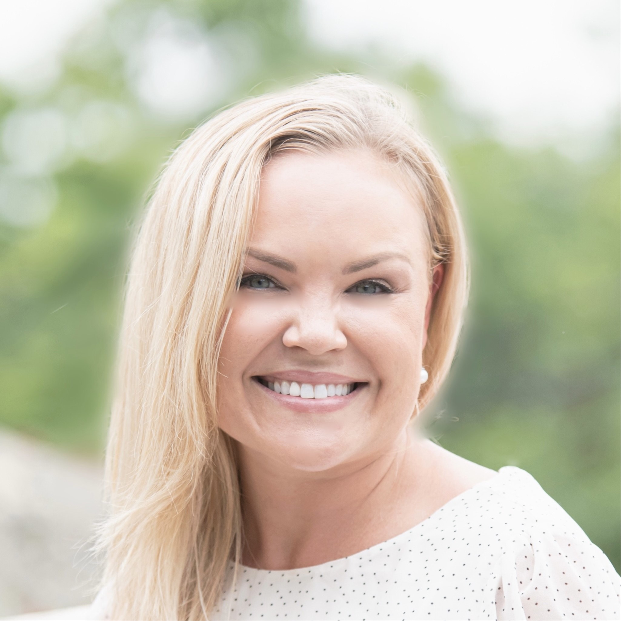 Sarah Gore, Real Estate Agent Compass
