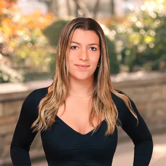 Zina Raslan, Agent in  - Compass