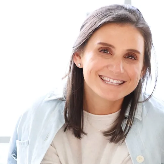 Talia Citron, Agent in  - Compass