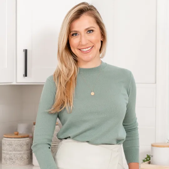 Andreea Leu, Agent in  - Compass