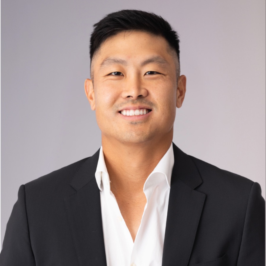Headshot of David Lee