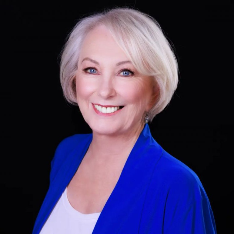 Headshot of Bonnie Hall