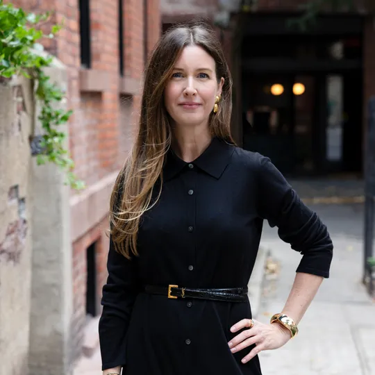 Kimberly Hooshmand, Agent in  - Compass