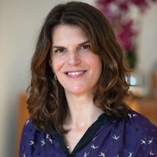 Daniella Guetta, Agent in  - Compass