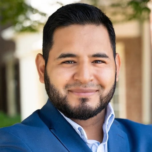 Headshot of Arnulfo Gonzalez