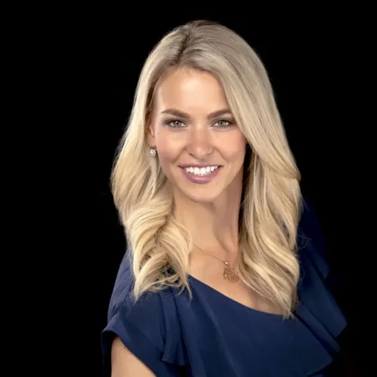 Meredith Esner, Agent in  - Compass