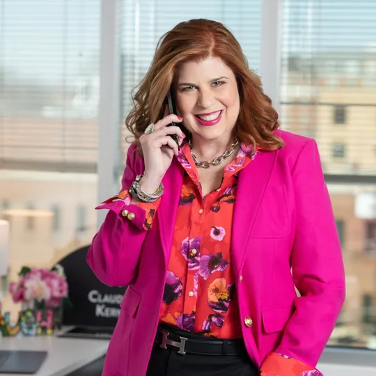 Claudia Kern, Agent in  - Compass