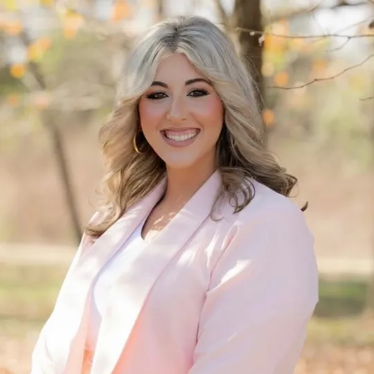 Brittany Bratcher, Agent in  - Compass