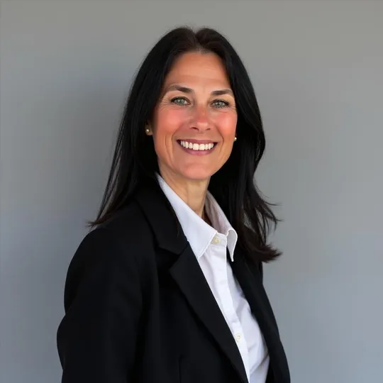 Maureen Orientale, Agent in  - Compass