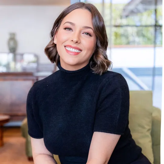 Alyssa Hodges, Agent in  - Compass