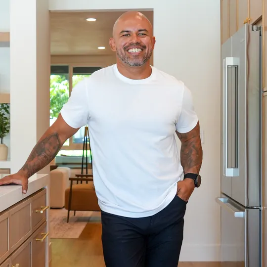 JP Peña, Agent in  - Compass