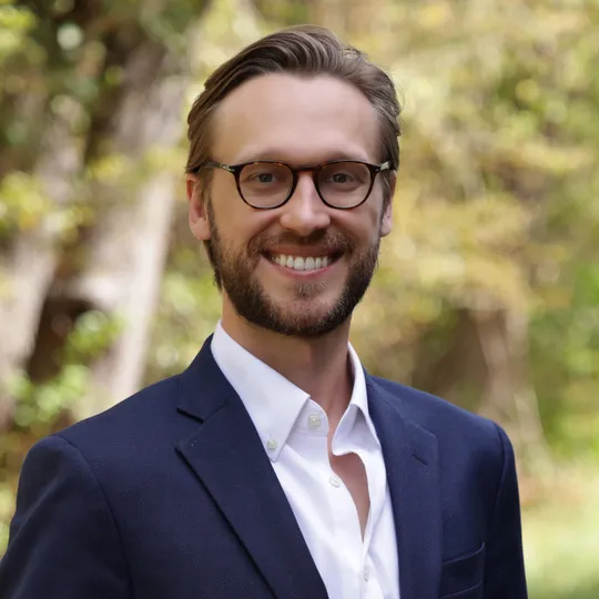 Michael Grabara, Agent in  - Compass
