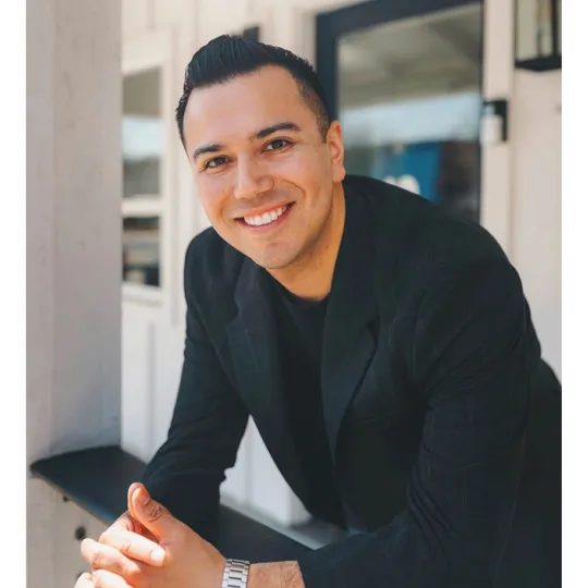 Jonathan Sanchez, Agent in  - Compass